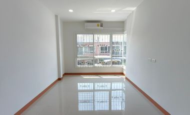 บ้านลำลูกกา คลองสี่  ลาดสหวาย ปทุมธานี หมู่บ้านศุภาลัยวิลล์ เบลล่า ทำเลถนนเมน 3 ห้องนอน  ใกล้ตลาดเอซี  เดินทางสะดวก นัดมบ้าน 081-440-----