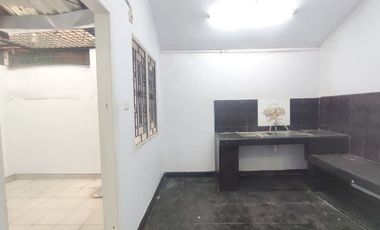 Disewakan Rumah 1 Tingkat di Komplek Cemara Asri