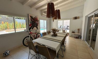 Casa a la venta en el dique de Tandil