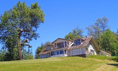 Hermosa Casa a 6 Km de Villarrica sector Cruz Blanca
