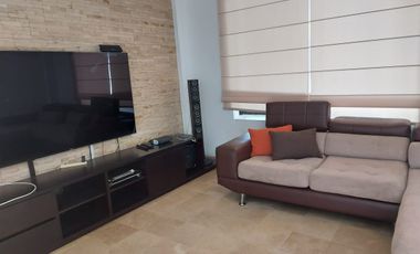 Samborondon, Renta de linda casa 3 dormitorios con Jacuzzi amoblada