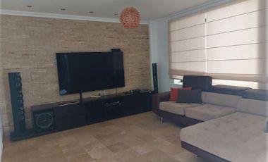 Samborondon, Renta de linda casa 3 dormitorios con Jacuzzi amoblada