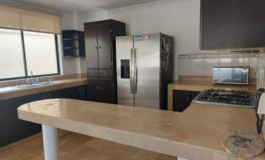 Samborondon, Renta de linda casa 3 dormitorios con Jacuzzi amoblada