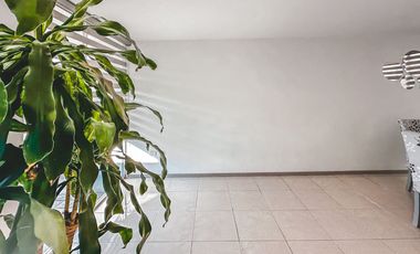CASA EN VENTA EN ESQUINA CON 3 RECÁMARAS A UNOS PASOS DE LA 16 DE SEPTIEMBRE Y PERIFÉRICO