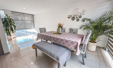 CASA EN VENTA EN ESQUINA CON 3 RECÁMARAS A UNOS PASOS DE LA 16 DE SEPTIEMBRE Y PERIFÉRICO