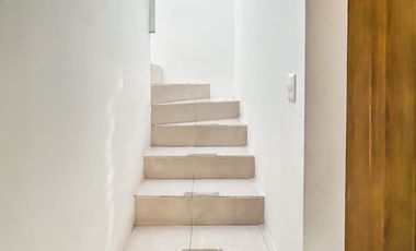 CASA EN VENTA EN ESQUINA CON 3 RECÁMARAS A UNOS PASOS DE LA 16 DE SEPTIEMBRE Y PERIFÉRICO