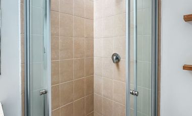 CASA EN VENTA EN ESQUINA CON 3 RECÁMARAS A UNOS PASOS DE LA 16 DE SEPTIEMBRE Y PERIFÉRICO