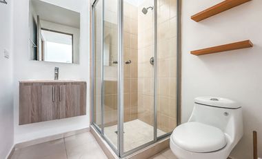 CASA EN VENTA EN ESQUINA CON 3 RECÁMARAS A UNOS PASOS DE LA 16 DE SEPTIEMBRE Y PERIFÉRICO