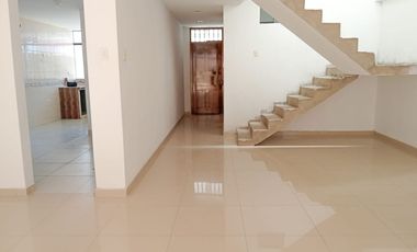 Venta De Amplia Casa Urb San Isidro I Etapa (GAPONTE)