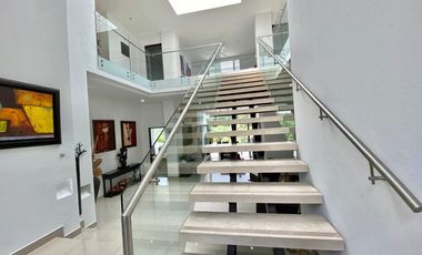 TE ALQUILO FINCA EL CASTILLO EN BUCARAMANGA LLAMANOS AL3045238310 ALQUILER PRIVADO Y EXCLUSIVO!!