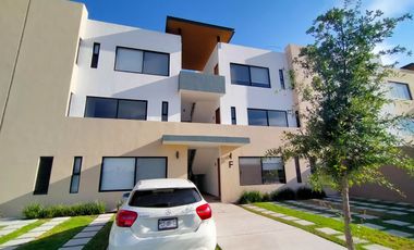 Departamento en Venta en fraccionamiento Carlota 2 recamaras