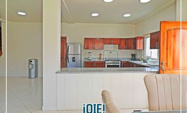 En venta: Casa Playera con Amplio Patio en San Jacinto