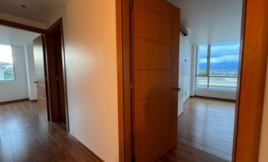 Duplex en Cumbaya USFQ con linea blanca, Santa Lucia