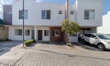 Casa en Venta, Col Parques del Bosque, Tlaquepaque, Jalisco.