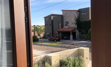 Renta. Casa La Presita. Con o sin muebles.