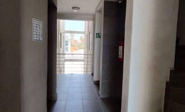 DEÁRTAMENTO MUY AMPLIO EN RENTA