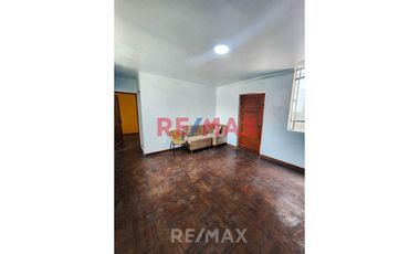 Ocasion Departamento Dos Habitaciones 60M2 Incluye 60M2 De Aires En El Rimac
