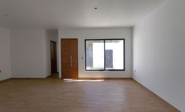 Casa en venta en Tequisquiapan, Centrica, 3 rec, 2.5 baños, ¡Super ubicada!