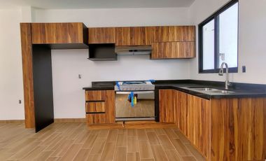 Casa en venta en Tequisquiapan, Centrica, 3 rec, 2.5 baños, ¡Super ubicada!