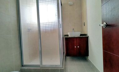 Casa en venta en Tequisquiapan, Club de Golf, Nueva 3 rec. amplia y luminosa