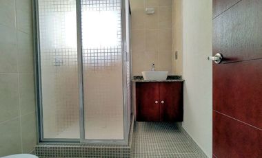 Casa en venta en Tequisquiapan, Club de Golf, Nueva 3 rec. amplia y luminosa