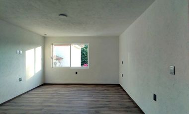 Casa en venta en Tequisquiapan, Club de Golf, Nueva 3 rec. amplia y luminosa