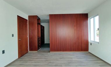 Casa en venta en Tequisquiapan, Club de Golf, Nueva 3 rec. amplia y luminosa