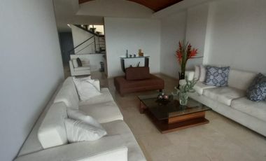 VENTA DE PENTHOUSE EN LOMAS MENGA
