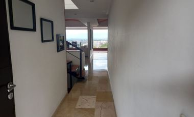 VENTA DE PENTHOUSE EN LOMAS MENGA