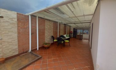 VENTA DE PENTHOUSE EN LOMAS MENGA