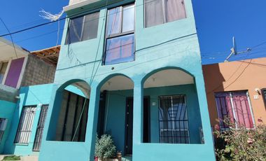 Casa en venta en Tijuana, Las Delicias - Estacionamiento