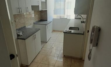 VENDO DEPARTAMENTO A DOS CUADRAS DE AV EJERCITO EN CONDOMINIO LOS MANZANOS.