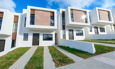 CASA EN VENTA EN VILLAS DE SANTIAGO TIJUANA BAJA CALIFORNIA