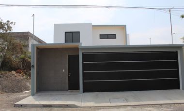 Vendo casa en COL. FERNANDO LOPEZ ARIAS  VERACRUZ VER.