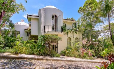 Casa en Sierra del Mar, entre la jungla, con alberca privada, vistas a las montañas. Un paraíso de tranquilidad y naturaleza