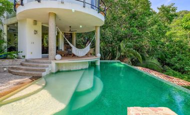 Casa en Sierra del Mar, entre la jungla, con alberca privada, vistas a las montañas. Un paraíso de tranquilidad y naturaleza