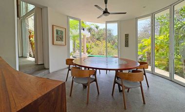 Casa en Sierra del Mar, entre la jungla, con alberca privada, vistas a las montañas. Un paraíso de tranquilidad y naturaleza