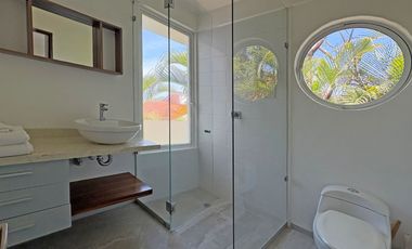 Casa en Sierra del Mar, entre la jungla, con alberca privada, vistas a las montañas. Un paraíso de tranquilidad y naturaleza