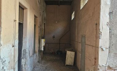 Casa en venta, en el Centro.