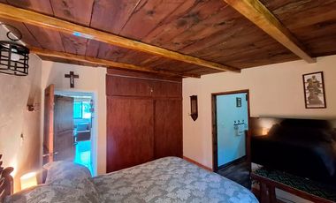 Cabaña en venta en Huasca de Ocampo, con amplio terreno y caballerizas.