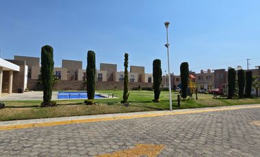 Casa EN RENTA en Cuautlancingo Fracc. con alberca