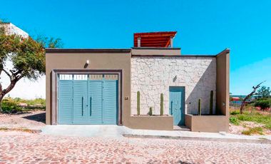 Casa Linda vista, con espacios versátiles y estilo único