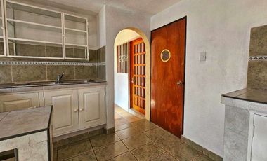 Casa Residencial La Luz con Jardín Exuberante