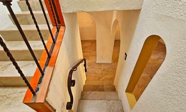 Casa Residencial La Luz con Jardín Exuberante