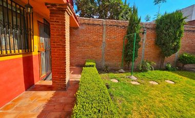 Casa Residencial La Luz con Jardín Exuberante