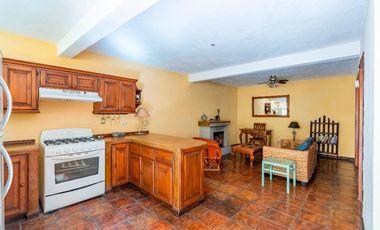 Joya de San Miguel: Casa Miramar, Colonial con Jardín Privado