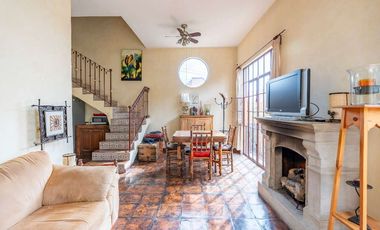 Joya de San Miguel: Casa Miramar, Colonial con Jardín Privado