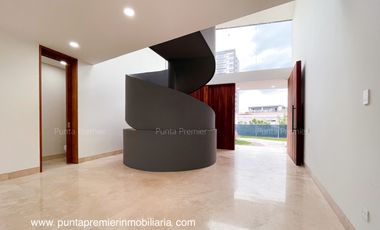 Reserva Real Casa de Lujo Venta Nueva Valle Real Zona Andares Puerta De Hierro
