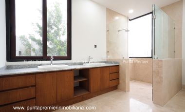 Reserva Real Casa de Lujo Venta Nueva Valle Real Zona Andares Puerta De Hierro