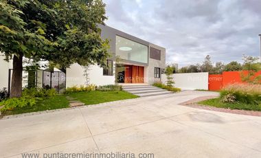 Reserva Real Casa de Lujo Venta Nueva Valle Real Zona Andares Puerta De Hierro